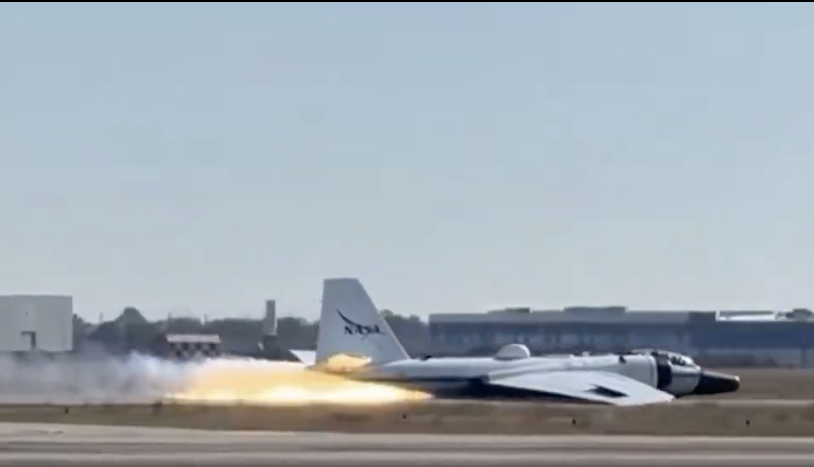NASA Plane Sparks Flames During Emergency Landing at Ellington Airport, Crew Escapes Unharmed