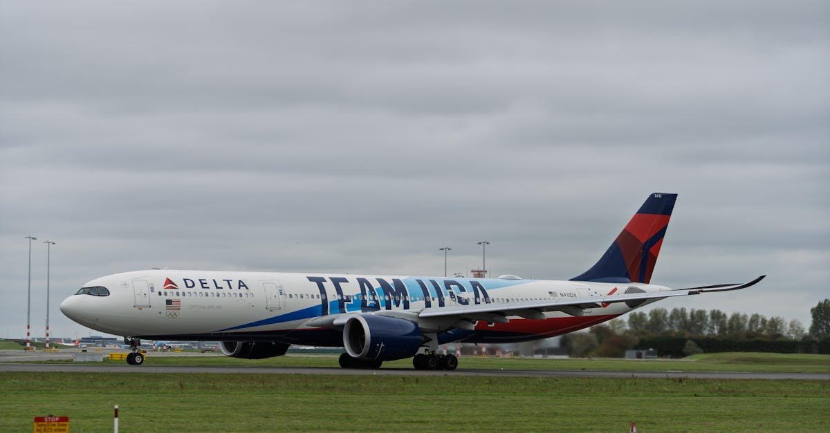 Delta Flight 104 Forced into Emergency U-Turn After Left Engine Failure at Takeoff: What Happened?
